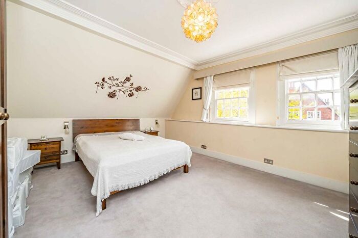 5 Bedroom Detached House To Rent In Queen Annes Grove, Chiswick, W4