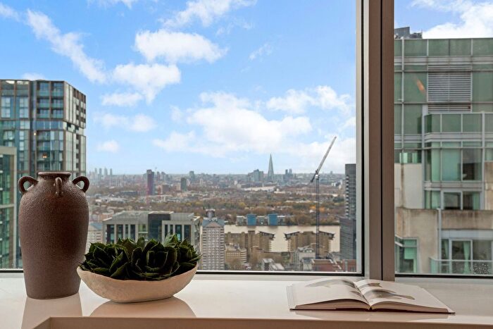 2 Bedroom Flat For Sale In Pan Peninsula Square, London, E14