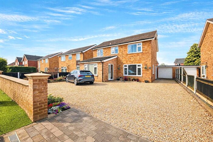 4 Bedroom Detached House For Sale In Holt Road, Horsford, NR10