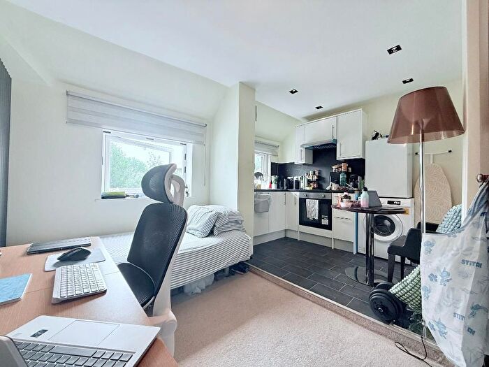 Studio To Rent In Old Oak Common Lane, East Acton, London, W3