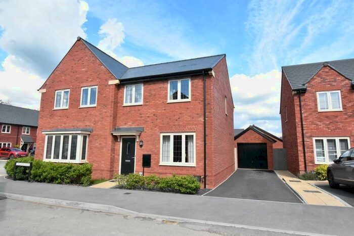 3 Bedroom Semi-Detached House To Rent In Cinnamon Close, Tewkesbury Meadows, Tewkesbury, GL20
