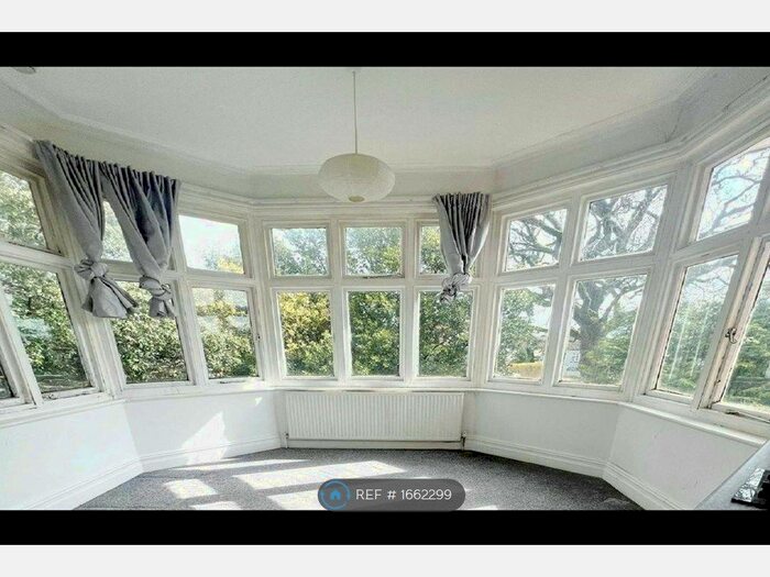 1 Bedroom Flat To Rent In Queens Park Gardens, Bournemouth, BH8