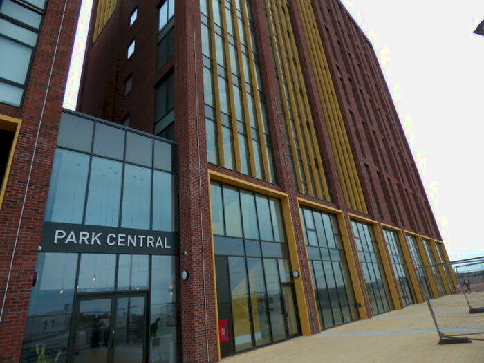 2 Bedroom Property To Rent In Park Central, Jesse Hartley Way, L3