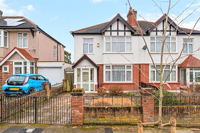 3 Bedroom Property For Sale In Arundel Avenue, Morden, SM4