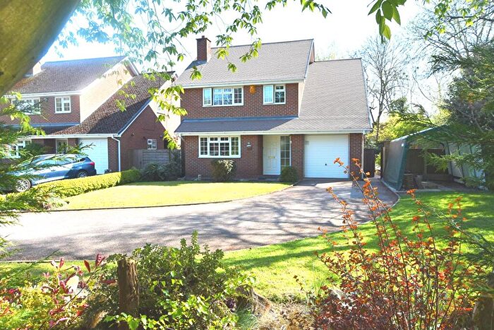 4 Bedroom Detached House For Sale In Ravenscroft, Holmes Chapel, CW4