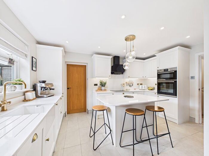 4 Bedroom Detached House For Sale In Tom Tits Lane, Somerton, TA11