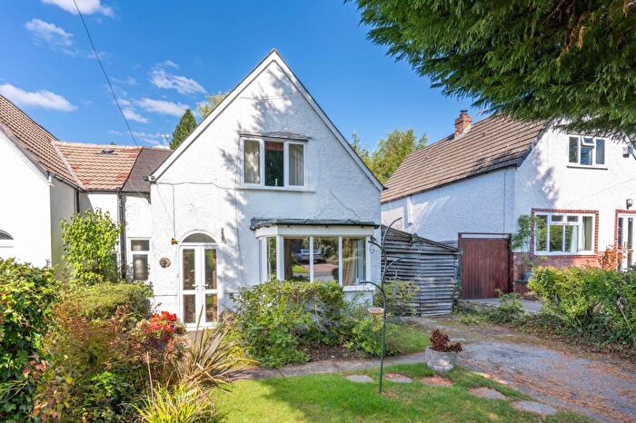 2 Bedroom Semi-Detached House For Sale In Sandhills Lane, Barnt Green, B45