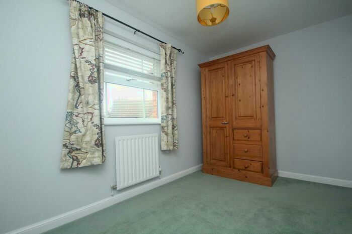 4 Bedroom Garage / Parking To Rent In St. Georges Avenue, Harrogate, North Yorkshire, HG2