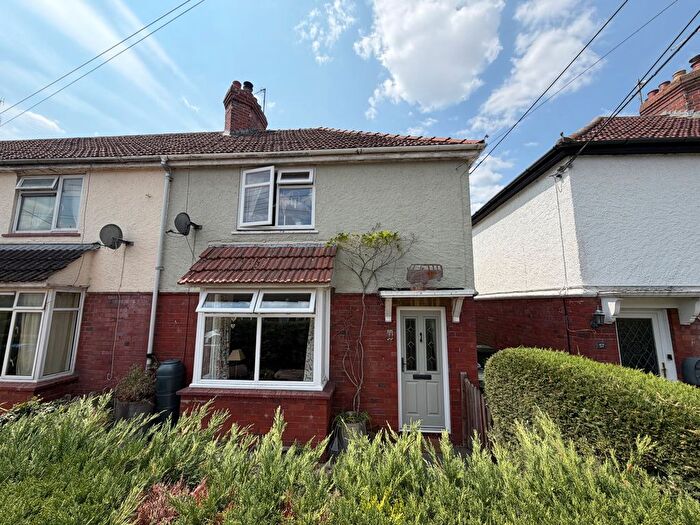 3 Bedroom End Terrace House For Sale In North End, Calne, SN11