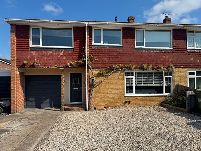 5 Bedroom Semi Detached House For Sale In Staplehurst, Kent, TN12