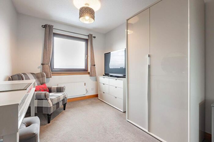 2 Bedroom Semi-Detached House For Sale In Blair Avenue, Bo'ness, EH51