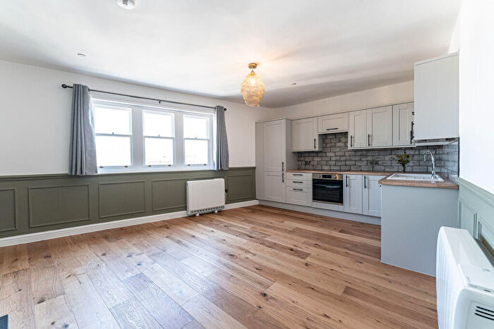 1 Bedroom Apartment To Rent In Cambray Place, Cheltenham, GL50