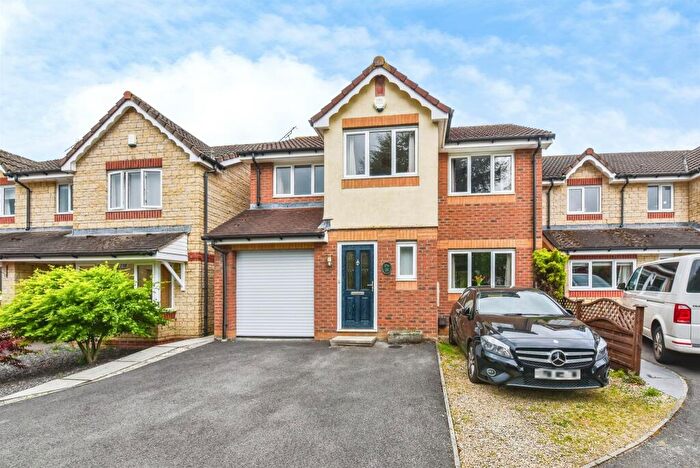 4 Bedroom Detached House For Sale In Oak Road, Chippenham, SN14