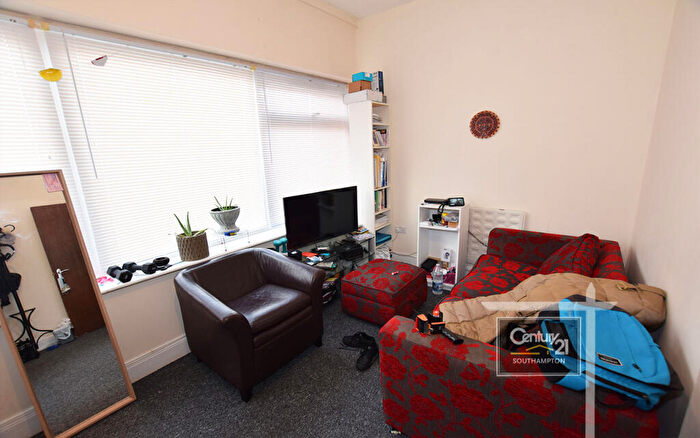 2 Bedroom Flat To Rent In |Ref: |, London Road, Southampton, SO15