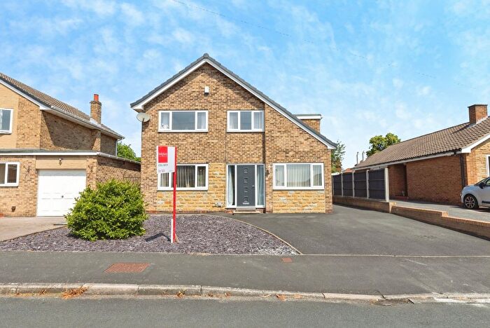 4 Bedroom Detached House For Sale In Lennox Drive, Wakefield, West Yorkshire, WF2
