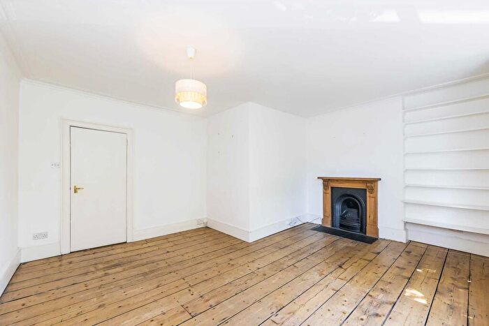 2 Bedroom Maisonette To Rent In Huntingdon Street, Barnsbury, N1