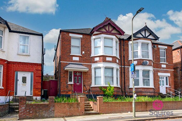4 Bedroom Semi Detached House For Sale In Sevington Road, London, NW4