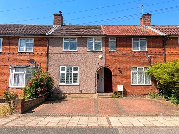 3 Bedroom Property For Sale In Abbots Road, Edgware, HA8