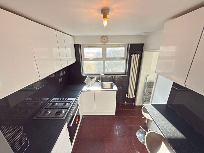 3 Bedroom Terraced House To Rent In Harrow Road, London, E11