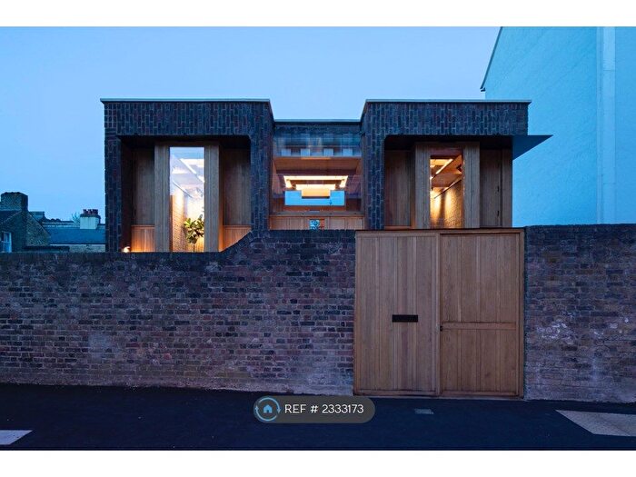 3 Bedroom Detached House To Rent In Balaclava Road, London, SE1