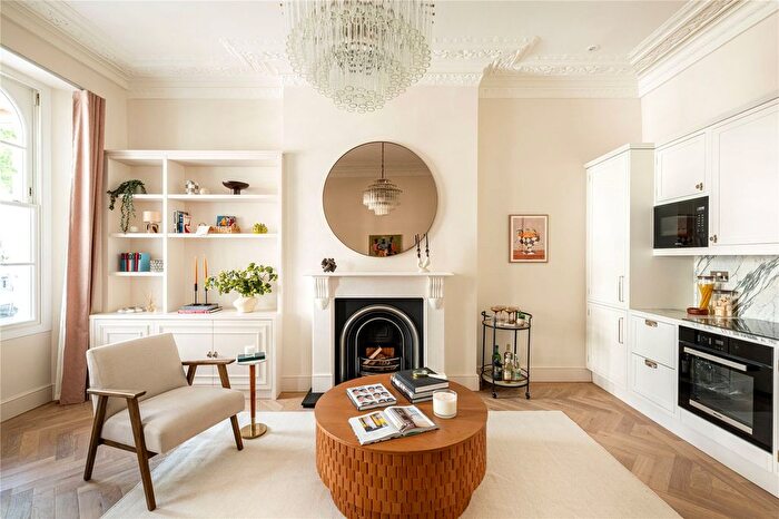 1 Bedroom Flat For Sale In Elgin Crescent, Notting Hill, London, W11
