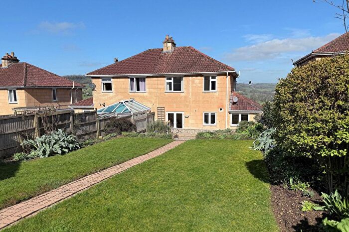 3 Bedroom Semi Detached House For Sale In High Street, Bathford, BA1