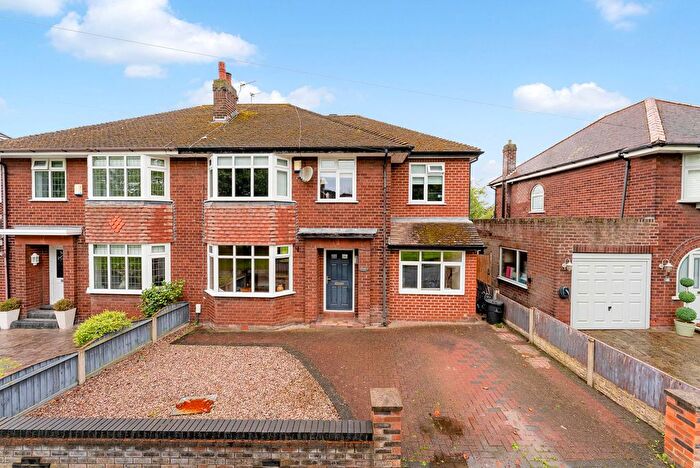 4 Bedroom Semi Detached House For Sale In Addison Square, Widnes, WA8