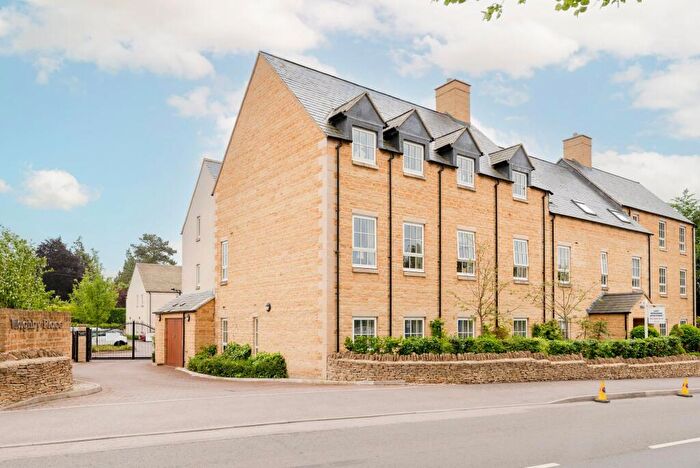 2 Bedroom Apartment To Rent In Station Road, Bourton-On-The-Water, GL54