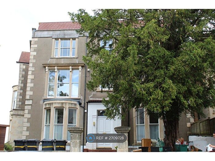 6 Bedroom Flat To Rent In Fremantle Road, Bristol, BS6