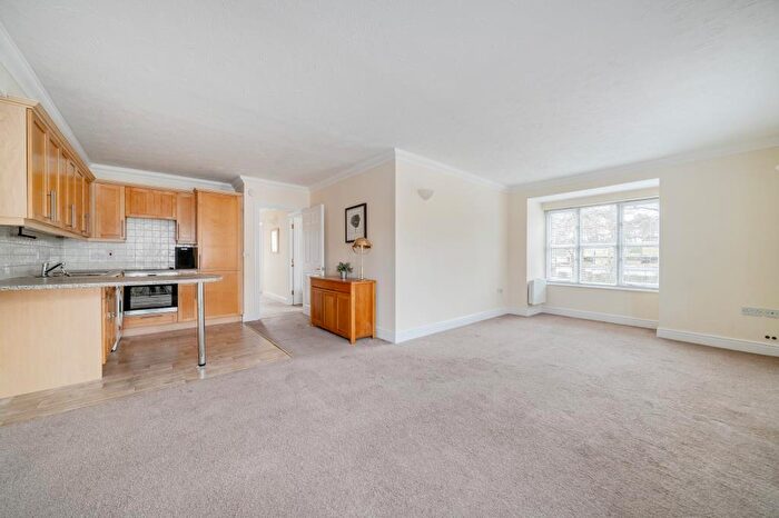 2 Bedroom Apartment To Rent In Woodmill Court, London Road, SL5