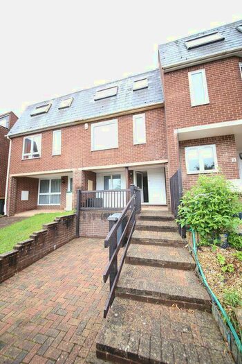 4 Bedroom Terraced House To Rent In Eldertree Gardens, Exeter, EX4