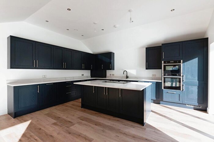 3 Bedroom Bungalow For Sale In New Road, Little Burstead, Billericay, Essex, CM12