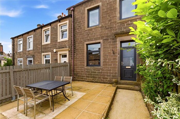 2 Bedroom Terraced House For Sale In Clough Terrace, Barnoldswick, Lancashire, BB18