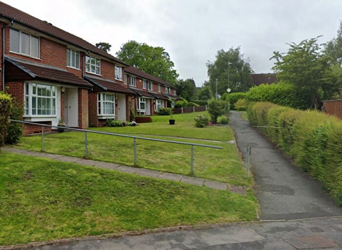 2 Bedroom Maisonette To Rent In Leydon Croft, Birmingham, B38