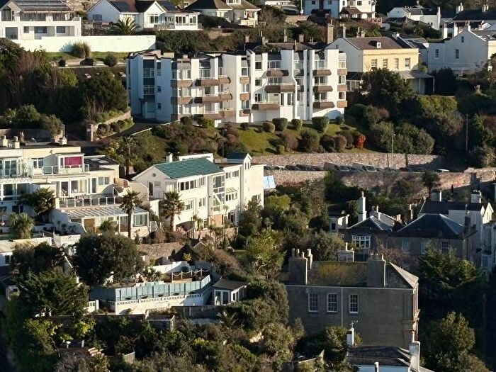 4 Bedroom Detached House For Sale In Braddons Hill Road East, Torquay, TQ1