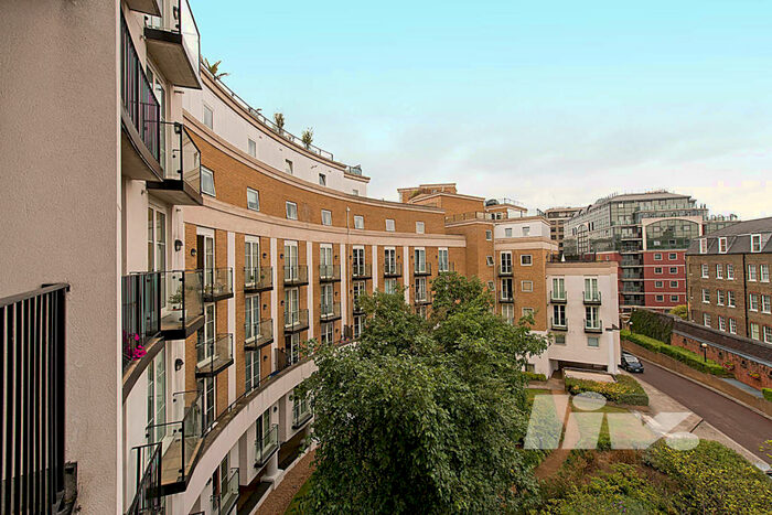 2 Bedroom Apartment To Rent In Elizabeth Court, Palgrave Gardens, Baker Street, NW1