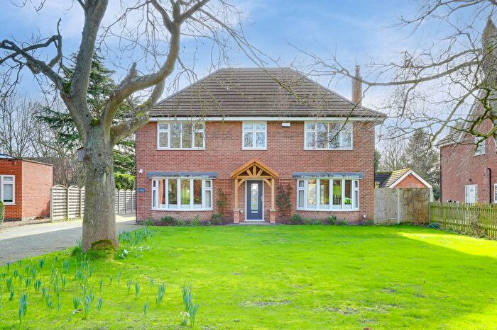 5 Bedroom Detached House For Sale In The Saucers, Scarrington, NG13