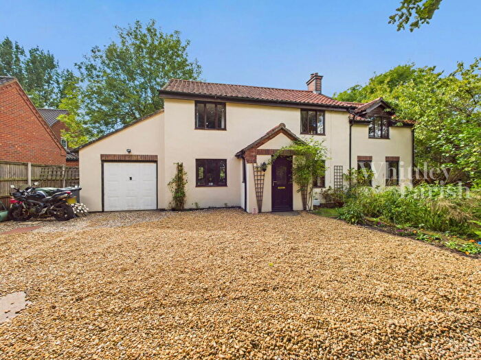 4 Bedroom Detached House For Sale In Norwich Road, Besthorpe, Attleborough, NR17