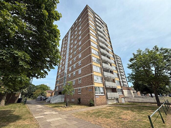 1 Bedroom Flat For Sale In Guernsey House, Eastfield Road, Enfield, EN3