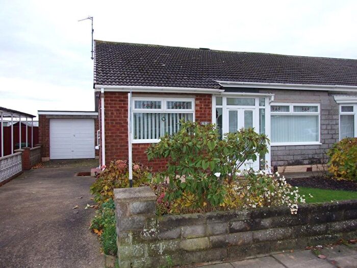 2 Bedroom Semi Detached Bungalow To Rent In Rudston Avenue, Billingham, TS22