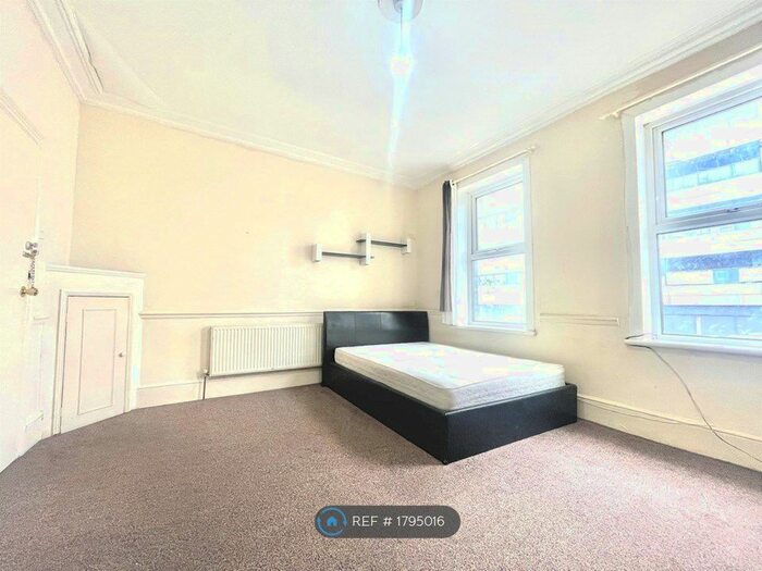 1 Bedroom Flat To Rent In Woolwich Road, London, SE10