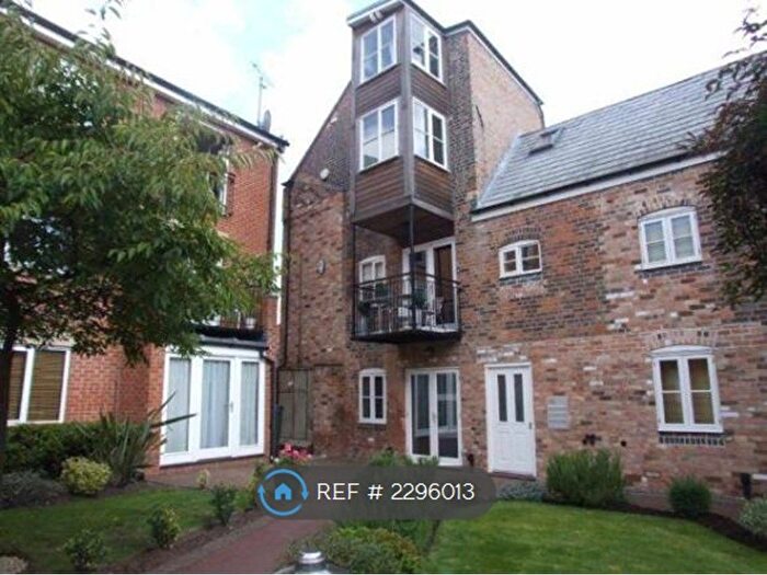 2 Bedroom Flat To Rent In Ashbourne Road, Derby, DE22