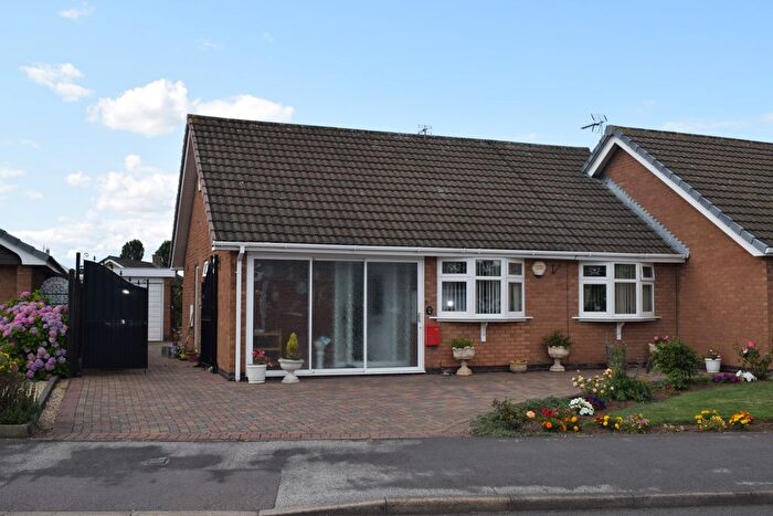 3 Bedroom Semi-Detached Bungalow To Rent In Abingdon Way, Nuneaton, CV11