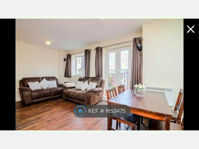 1 Bedroom Flat To Rent In Schoolgate Drive, Morden, SM4