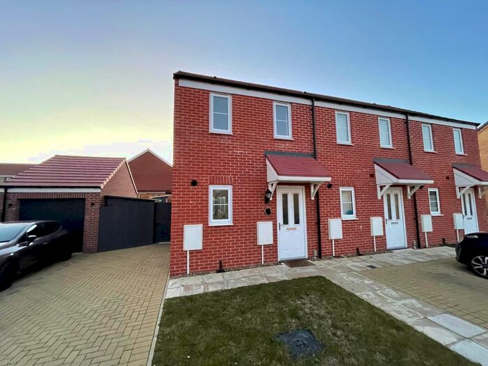 2 Bedroom Property To Rent In Howes Road, Bradwell, Great Yarmouth NR31