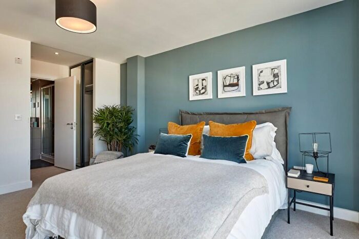 1 Bedroom Apartment To Rent In Newhall Walk, Birmingham, B3