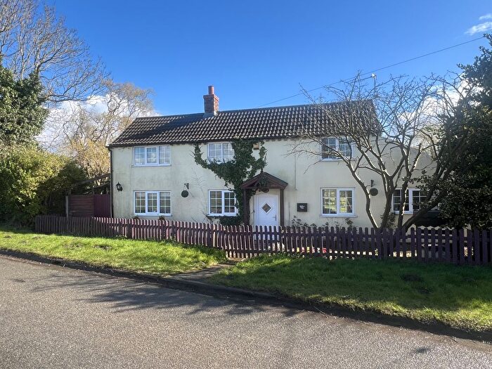 3 Bedroom Cottage For Sale In Eagle Moor, Eagle, LN6