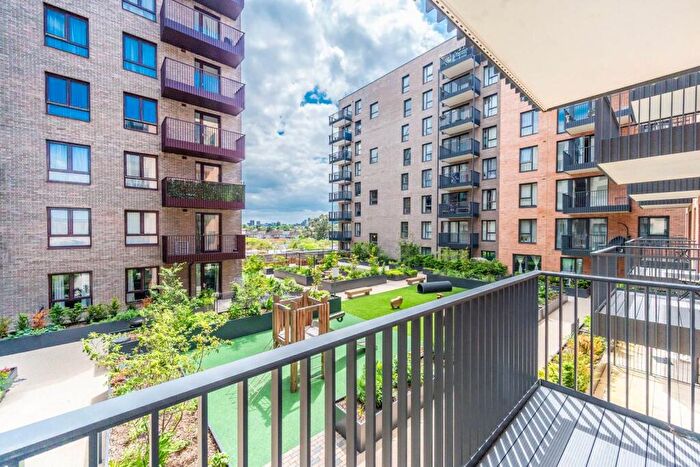 1 Bedroom Flat To Rent In Henry Strong Road, Harrow, HA1