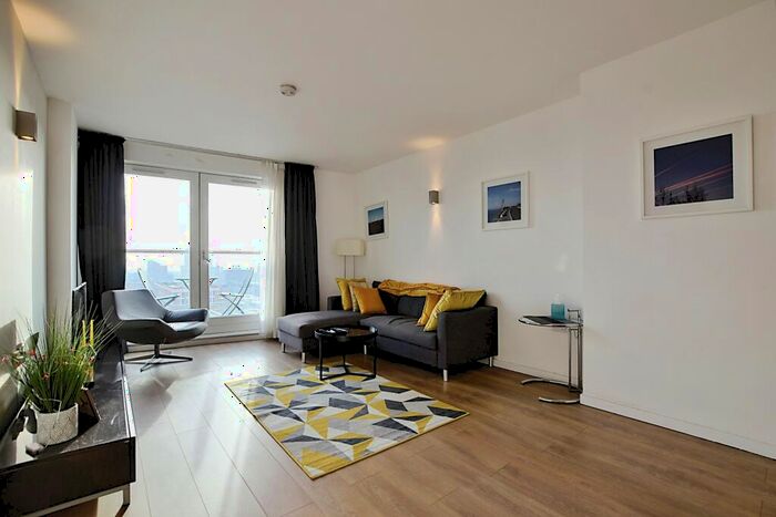 1 Bedroom Apartment To Rent In Skyline Central, Goulden Street, Manchester, M4