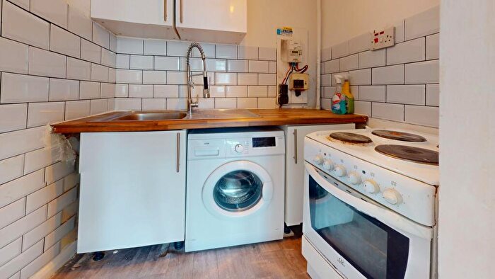 1 Bedroom Flat To Rent In Hurstbourne Road, London, SE23